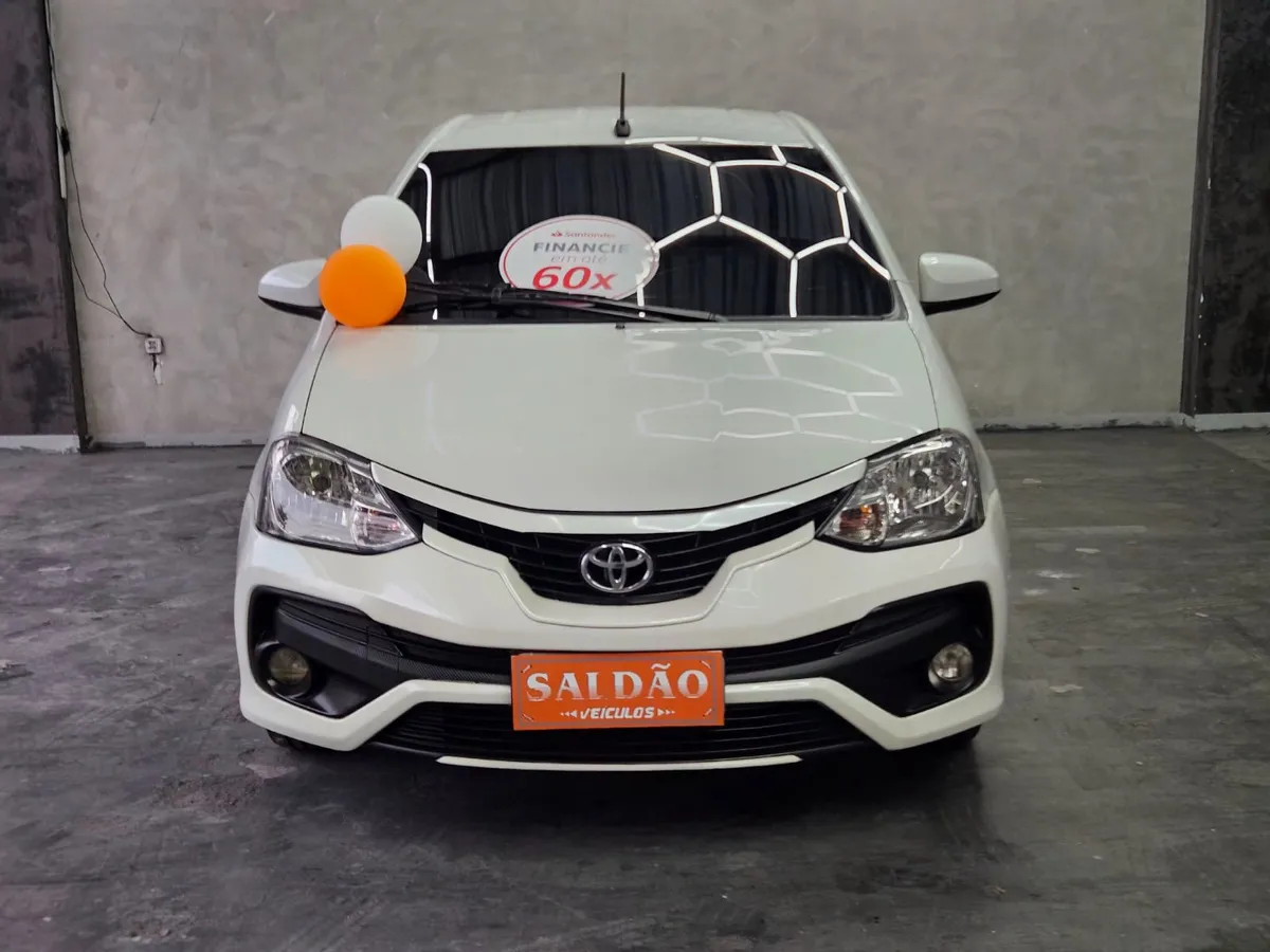 Etios Sedan XS 1.5 2018