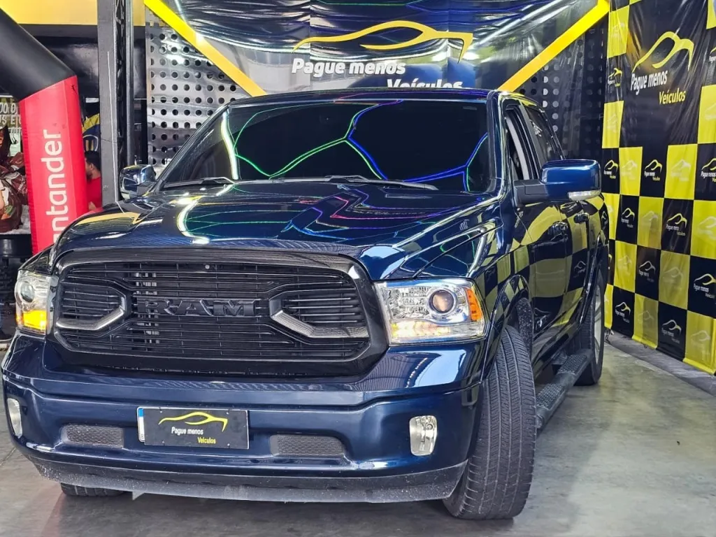 RAM CLASSIC 5.7 V8 GASOLINA LARAMIE