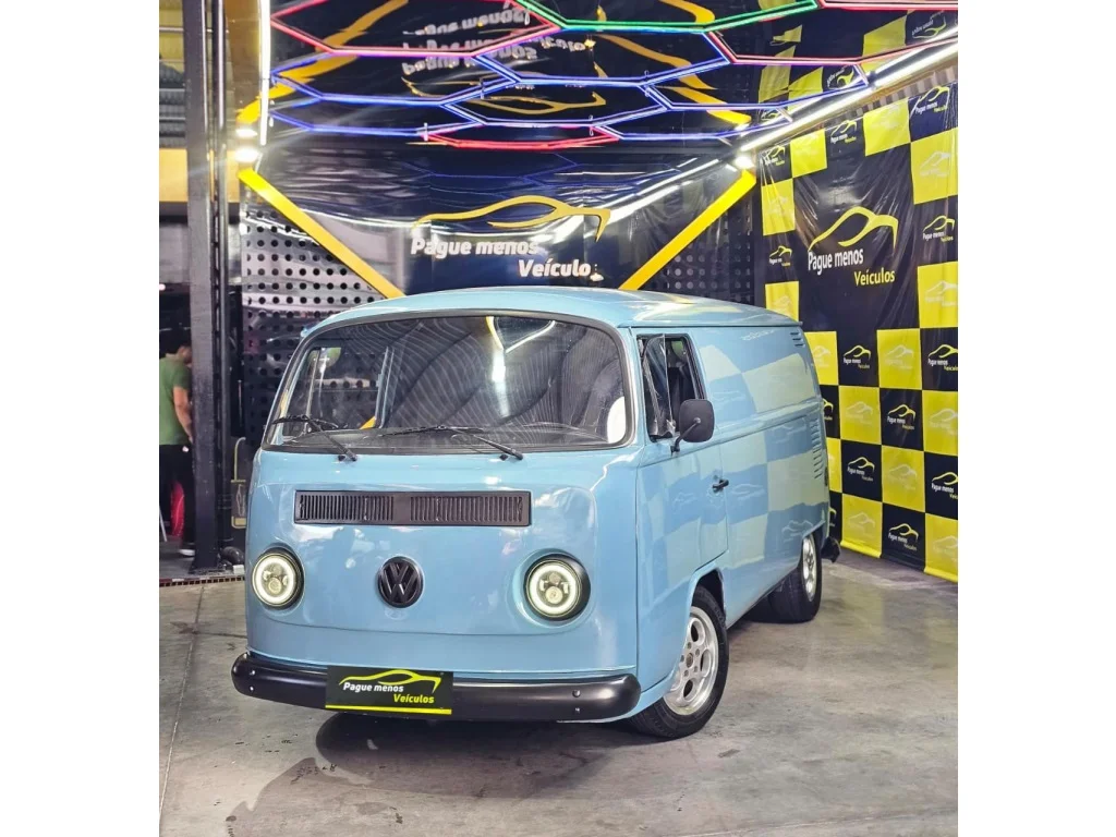 VOLKSWAGEN KOMBI 1.6 MI FURGÃO 8V
